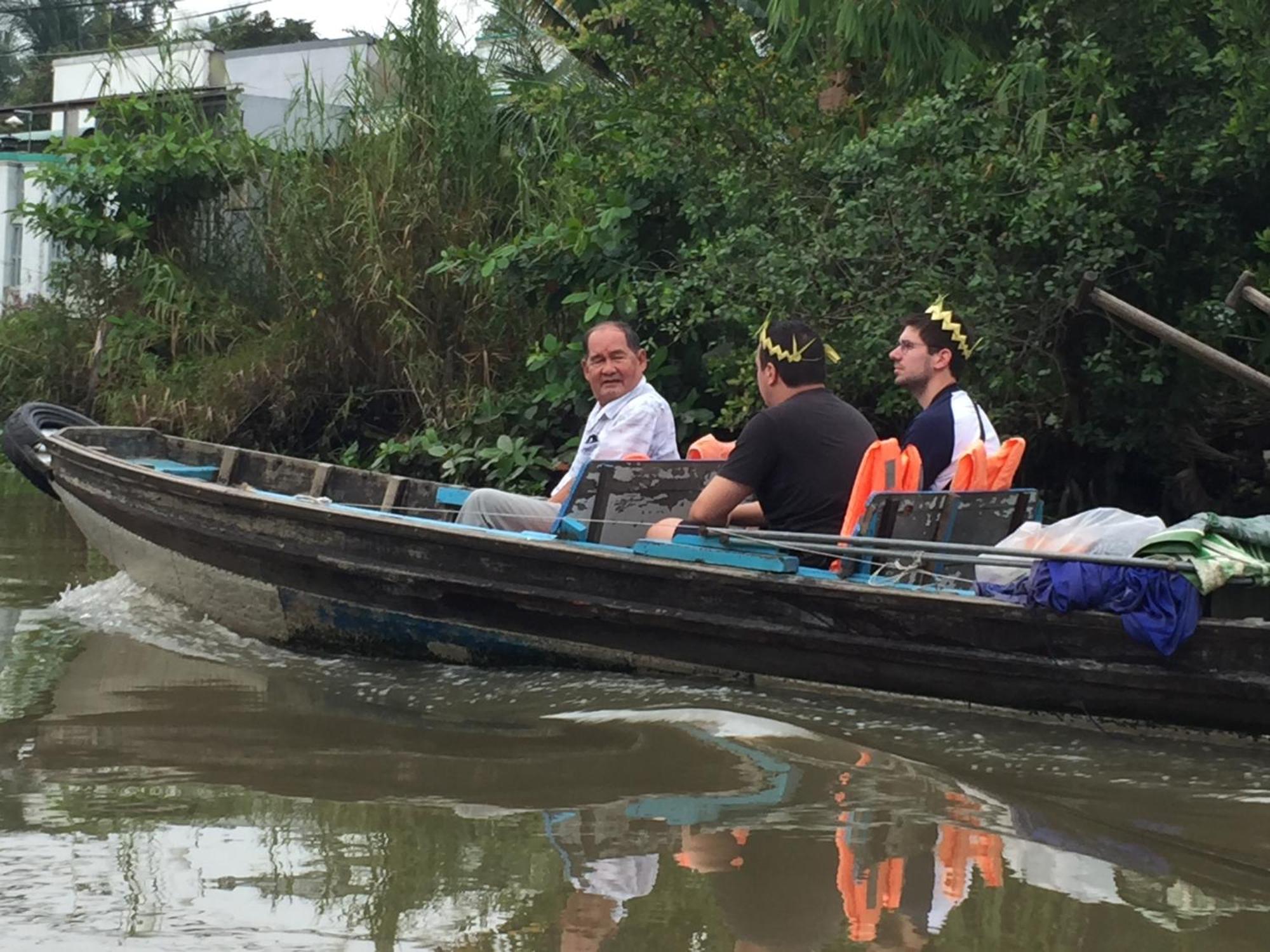 Mekong Farmstay Cantho - C.R Floating Market カントー エクステリア 写真